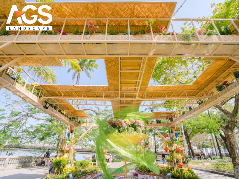 Tiểu cảnh tại Cầu Trường Tiền lấy cảm hứng từ vườn Thiệu Phương (Nguồn: AGS Landscape)